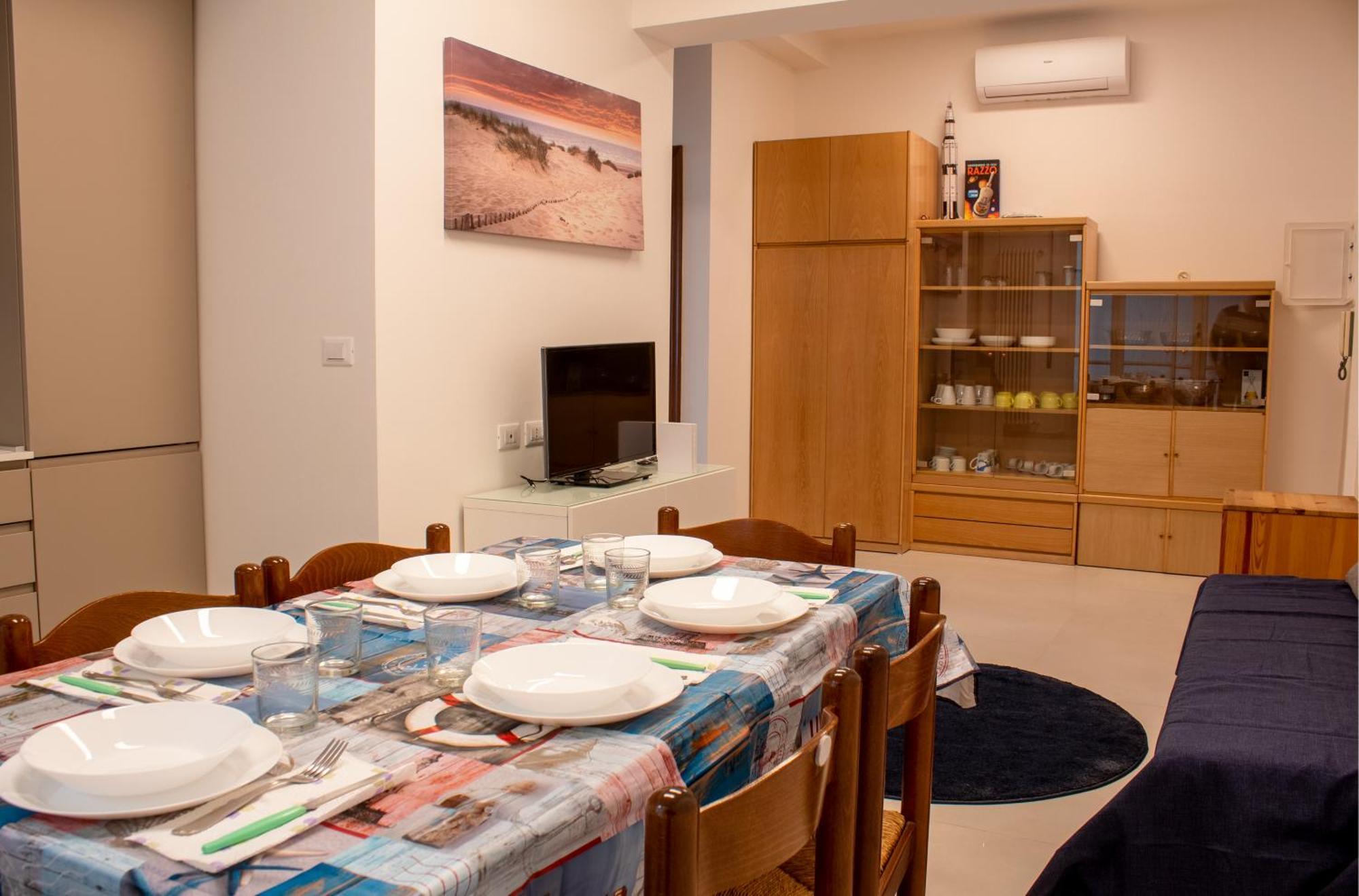 100 Metri Dal Mare Relax A Due Passi Dal Centro Apartman Finale Ligure Kültér fotó