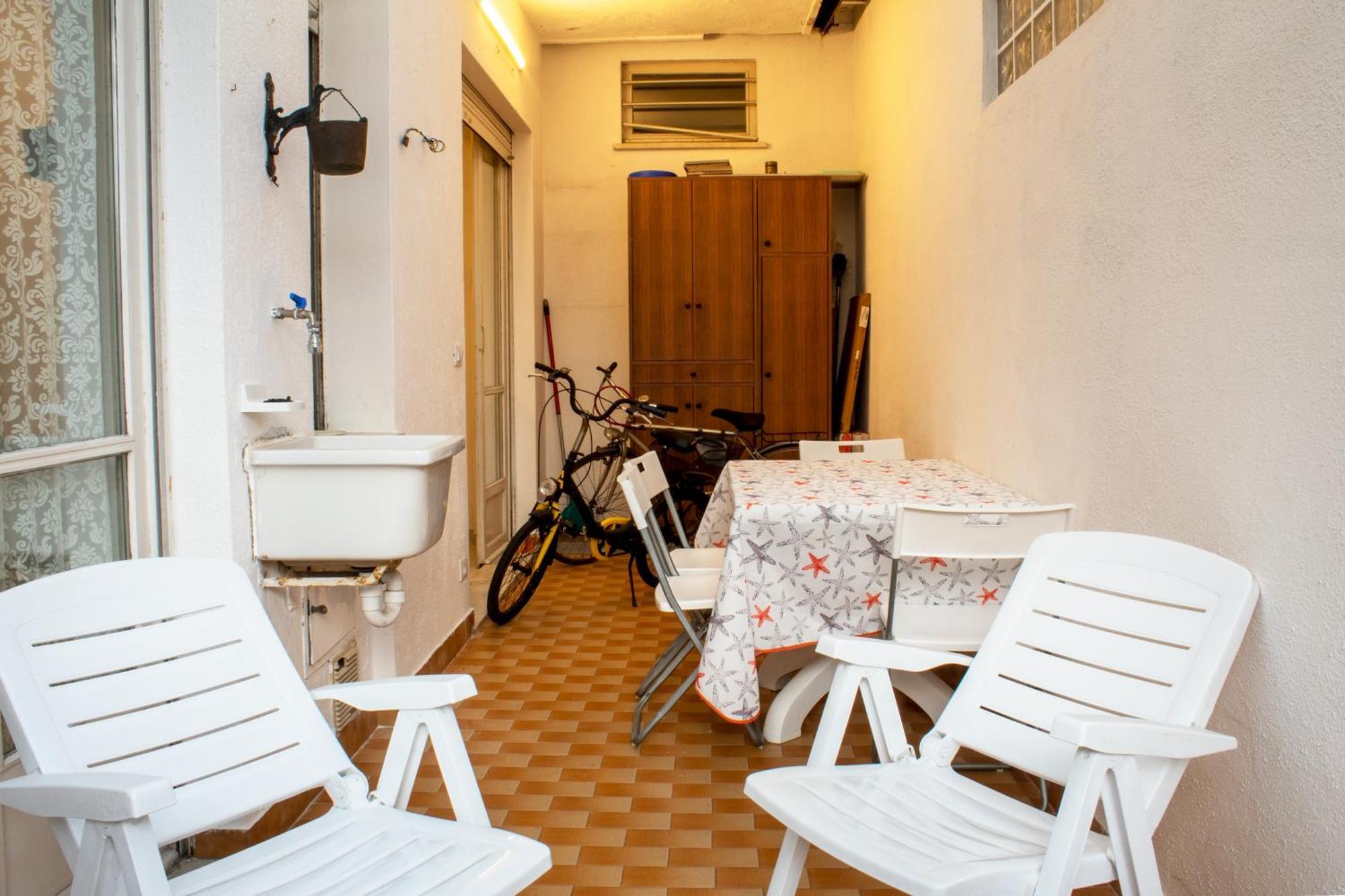 100 Metri Dal Mare Relax A Due Passi Dal Centro Apartman Finale Ligure Kültér fotó